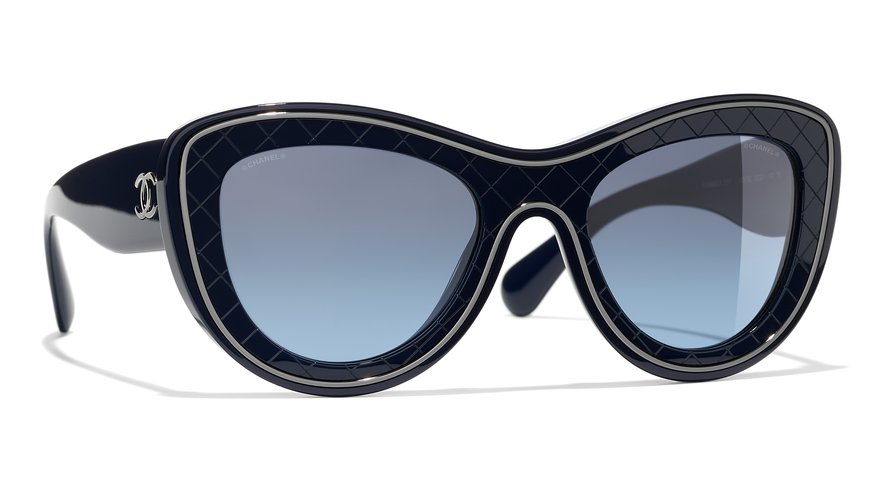 L'un des masques de la collection de lunettes de soleil automne 2018 de Chanel.