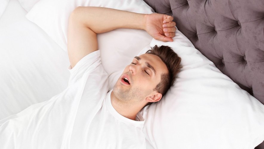Dépister l’apnée du sommeil pour prévenir la démence