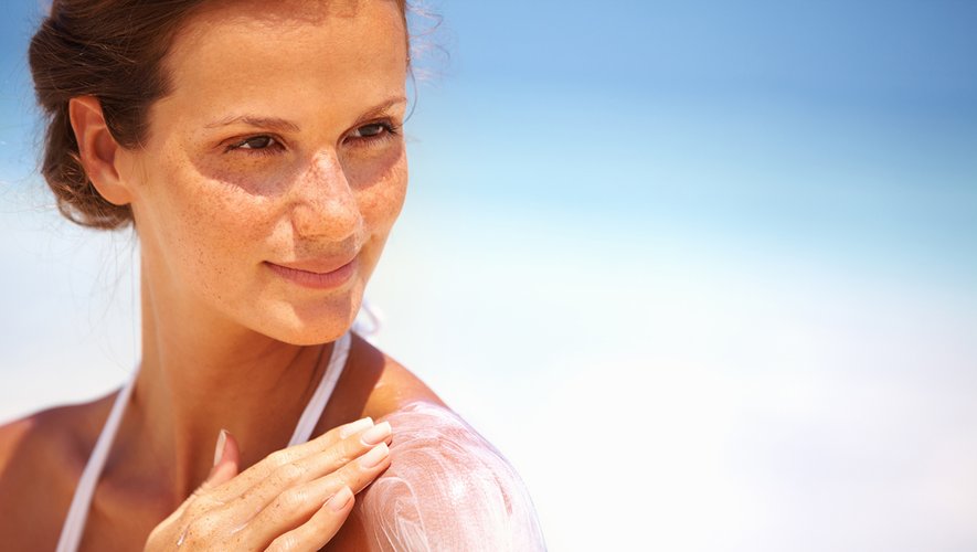 L'application régulière de crème solaire pourrait réduire le risque de 40% de mélanome