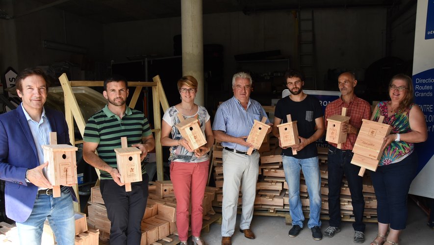 Pour le Nord-Aveyron, Jean-Claude Anglars a lancé la distribution ce lundi à la subdivision d’Espalion.