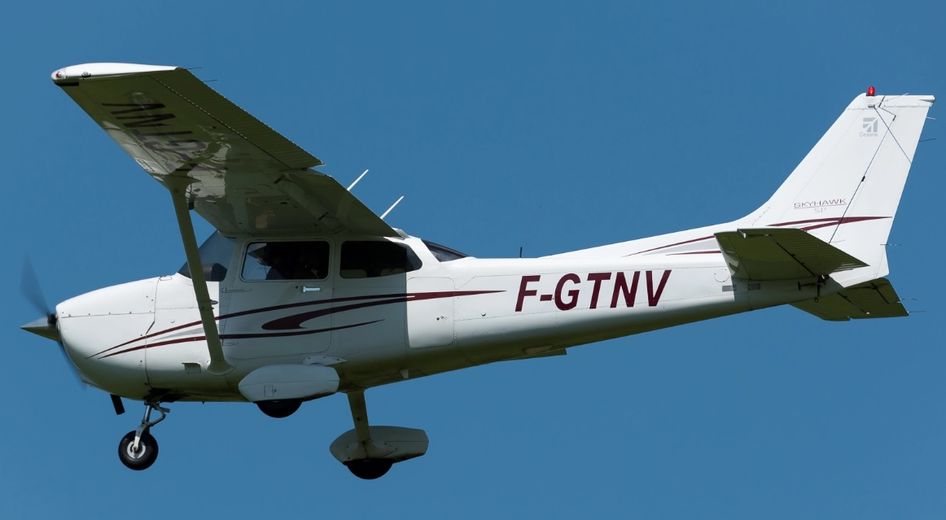 L'avion avait fait une halte sur l'aérodrome d'Issoudun-Le Fay dans l'Indre avant de rejoindre l'Aveyron.