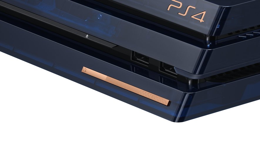 Plaque en cuivre gravée et numérotée de la PlayStation 4 Pro 500 Million Limited Edition.