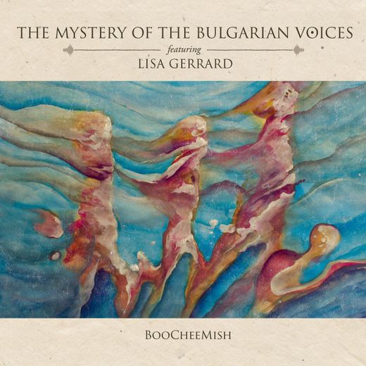 Le Mystère des Voix Bulgares est de retour avec leur nouvel album "BooCheeMish".
