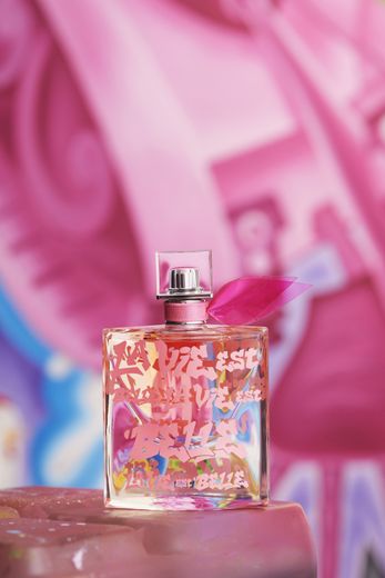 Le parfum "La vie est belle x Lady Pink Happiness Limited Edition 2018" de Lancôme.
