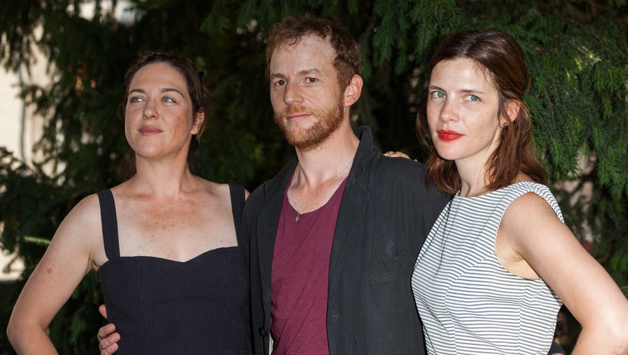 Les acteurs Claire Dumas et Malik Zidi ainsi que la réalisatrice Judith Davis lors du Festival du film francophone d'Angoulême 2018