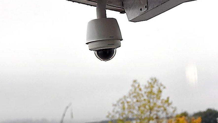 Au-delà de la baisse de 5 % de la taxe foncière pour 2018, la municipalité compte installer 33 caméras de vidéoprotection.