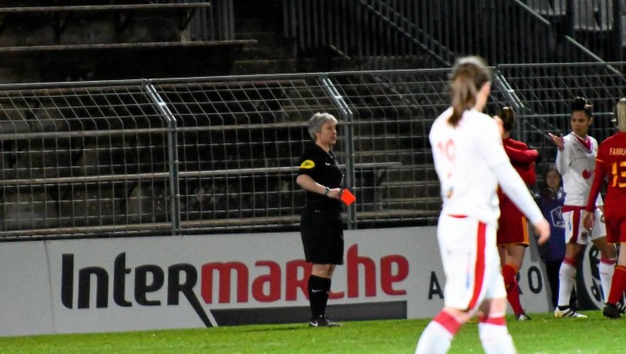 Football féminin : la Bordelaise a mis un coup de tête !