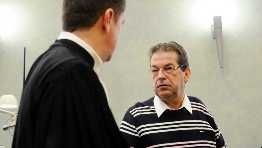 Marc Féral, ici devant le tribunal de Rodez en 2014 où il avait été condamné à 24 ans de réclusion criminelle.