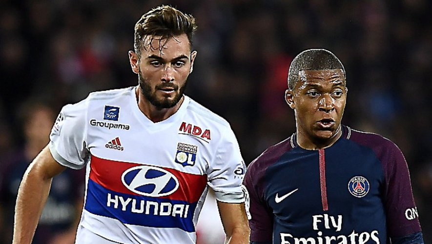 Malgré la défaite, Lucas Tousart et les Lyonnais ont donné du fil à retordreà Kylian Mbappé et à ses coéquipiers. AFP