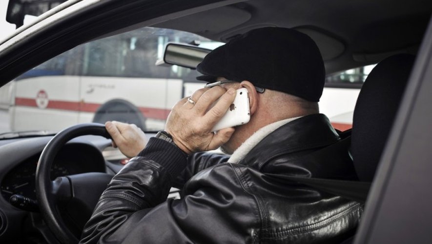 Des actions particulières seront menées pour réprimer l’utilisation du téléphone portable au volant.