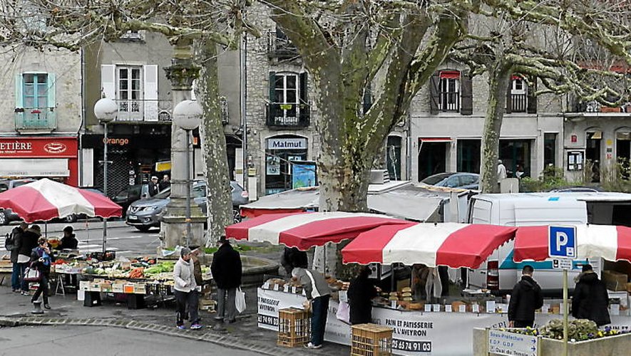 À partir du 1er avril, le marché du dimanche matin de la place de la République laissera la place à un marché de produits issus de l’agriculture biologique.