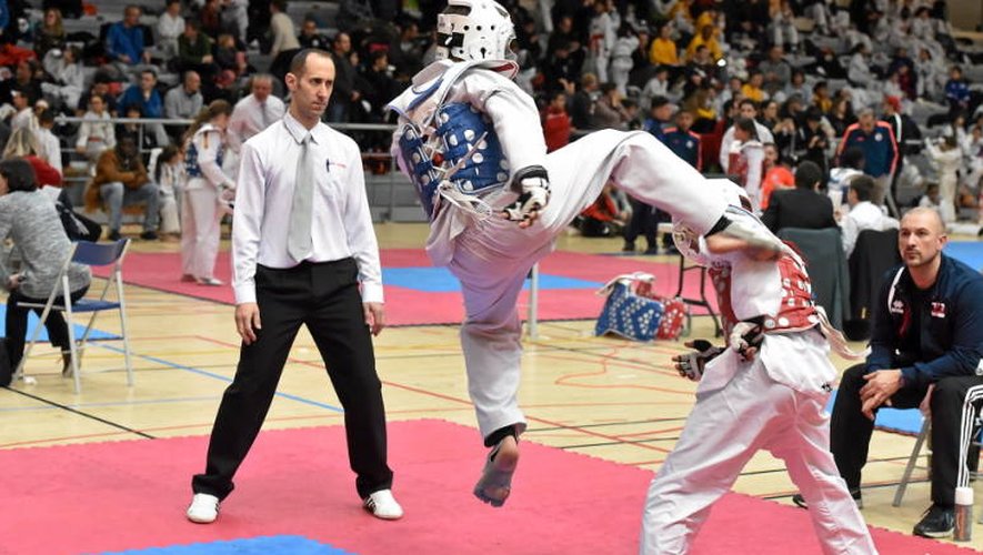 Le taekwondo, une discipline spectaculaire.  Jean-Louis Bories