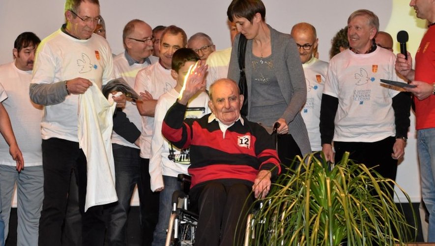 Emile Léonard, « Papoune » pour tous ceux qui l’ont côtoyé, était présent lors des 50 ans de l’école de rugby de Rodez en janvier 2016.
