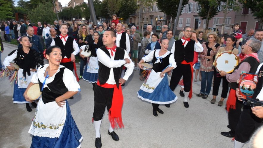 EN VIDEO et EN IMAGES. Revivez le défilé inaugural du 62e Festival folklorique international du Rouergue à Rodez