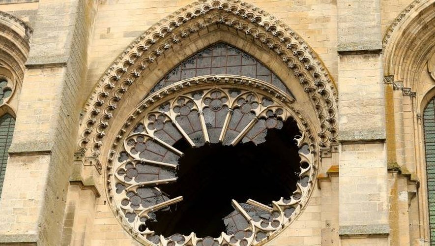 La rosace de la cathédrale endommagée par la tempête le 13 janvier 2017 à Soissons