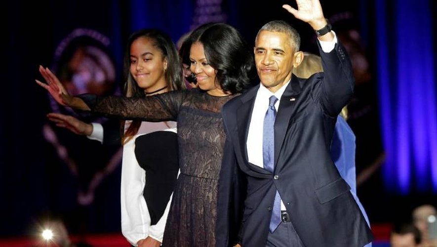 Malia, Michelle et Barack Obama à l'issue du discours d'adieu du président américain le 10 janvier 2017 à Chicago