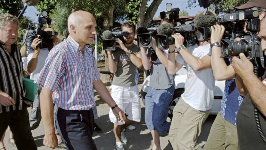 Jean-Louis Turquin, condamné en 1997 à Nice pour l'assassinat de son fils, quitte la prison de Casabianda (Corse), le 18 juillet 2006