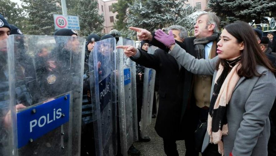 Manifestation d'opposants au renforcement des pouvoirs du président turc Erdogan à Ankara, le 9 janvier 2017