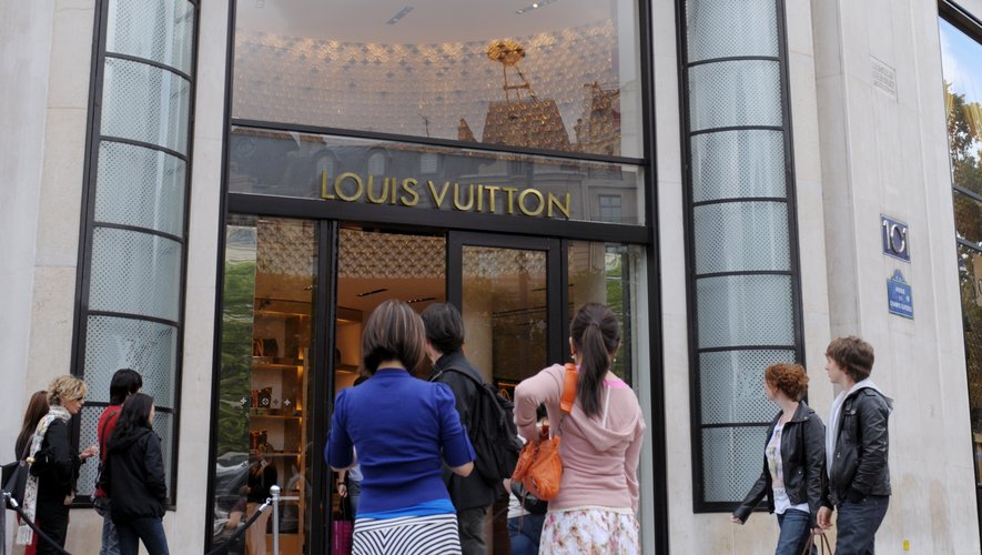Paris Fashion Week : Louis Vuitton, marque la plus recherchée sur