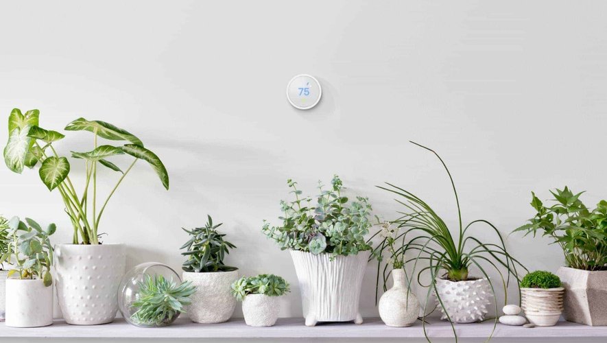 Le nouveau thermostat intelligent et connecté de Nest se fond parfaitement dans n'importe quel intérieur.