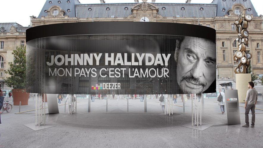 Une structure équipée de 200 fils d'écoute permettra aux fans et passants d'écouter en illimité et dans son intégralité le dernier album de Johnny Hallyday.