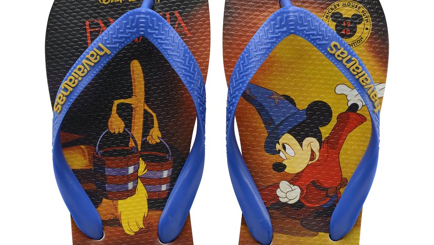 Mickey Mouse jouant les apprentis sorciers dans "Fantasia".