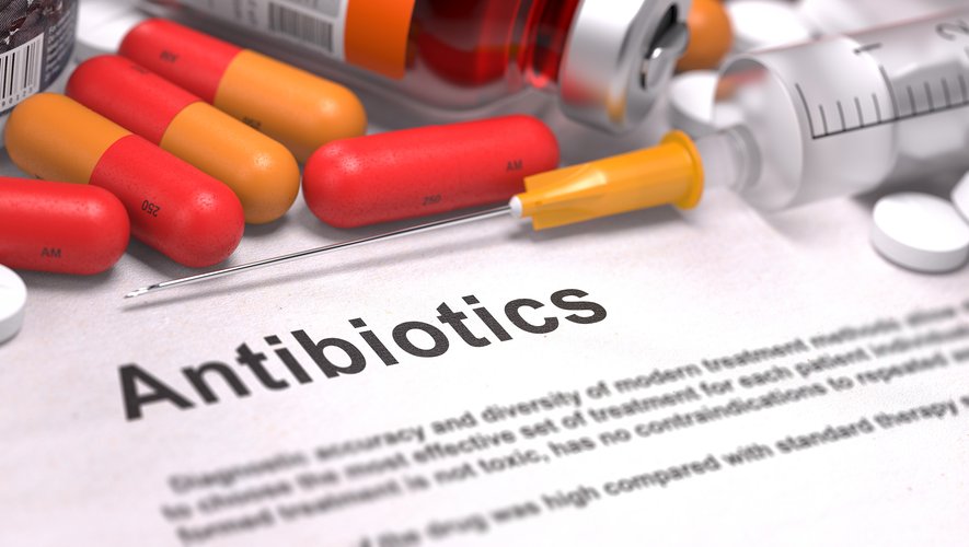La hausse dangereuse de la consommation d'antibiotiques dans certains pays, mais aussi la sous-consommation dans d'autres régions, entrainent l'émergence de "superbactéries" mortelles