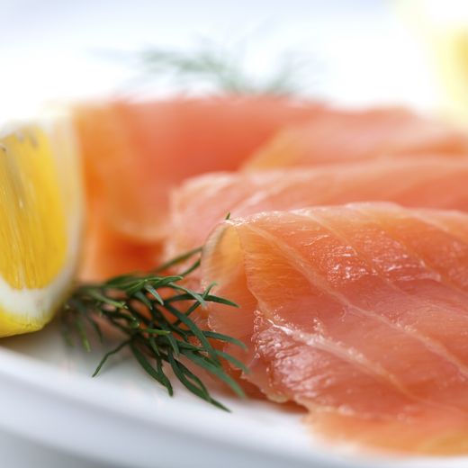 Les Français préfèrent s'offrir du saumon fumé de qualité, quitte à en manger moins