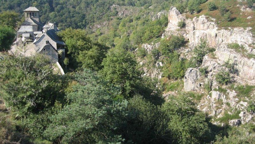 Le site de Bez-Bédène, sur la commune de Campouriez.