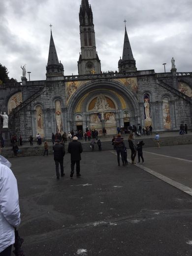 Voyage à Lourdes du club de l’amitié pour le pélerinage  des gardians