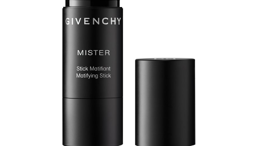 Le "Mister Stick Matifiant" de Givenchy.