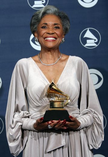 Nancy Wilson, légende du jazz maintes fois récompensée et dont la carrière s'est étendue sur des décennies, est décédée à l'âge de 81 ans