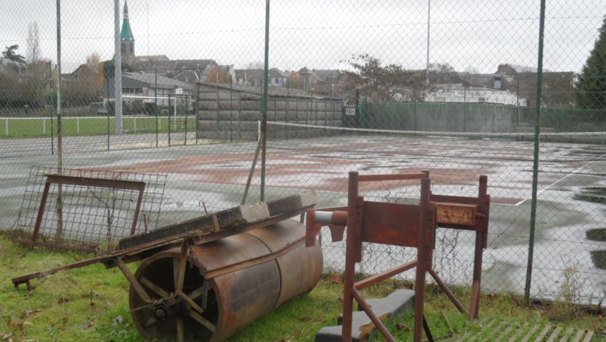 L'ancien terrain de tennis qui va accueillir le projet.