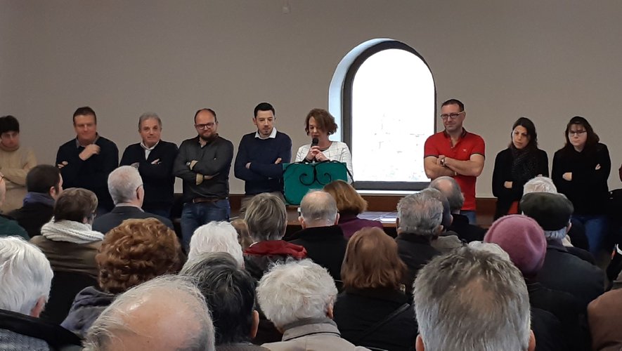 Élodie Gardes, maire de Lassouts, entourée de ses conseillers, a présenté ses vœux pour 2019.