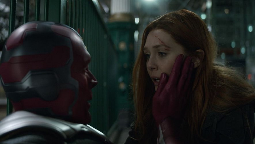 Vision et Scarlet Witch ont joué dans le dernier "Avengers : Infinity War", qui a dépassé les 2 milliards de dollars de recettes dans le monde.