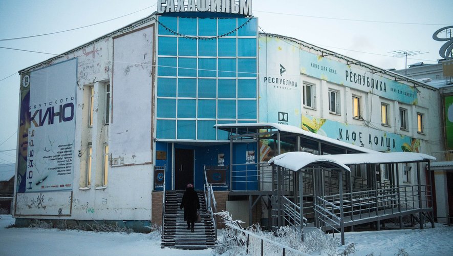 Réputée pour connaître les plus froids hivers de la planète, la Iakoutie, région isolée aux confins de la Sibérie, semble peu propice au développement d'une industrie du cinéma florissante