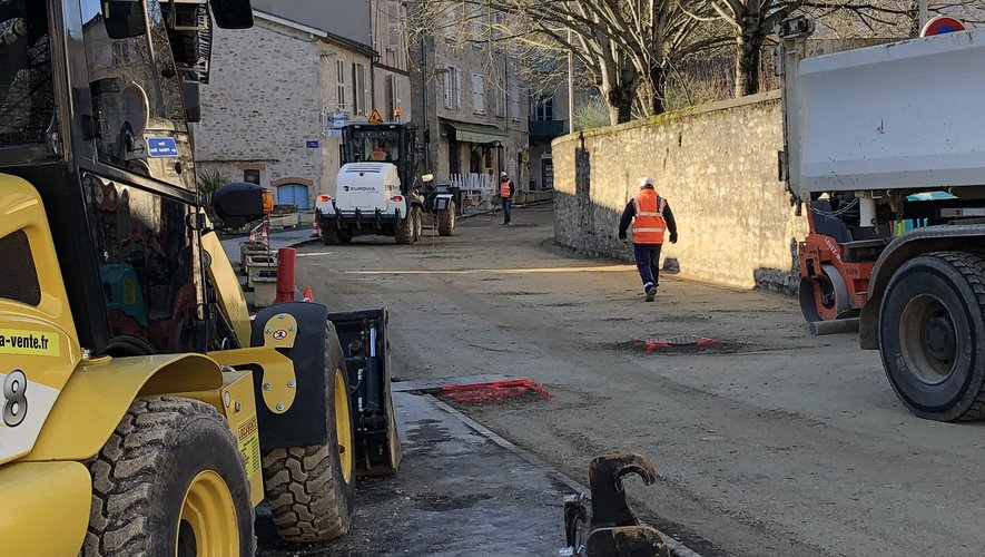 Les engins de chantier sont à l’œuvre rue de l’Hôtel-Dieu./ DDM, MCB