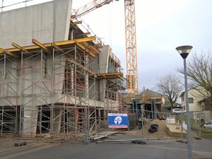 La construction de la MSP qui accueillera une vingtaine de professionnels de santé, place du Ségala, suit son cours.