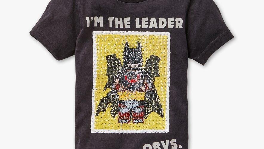 Un des T-shirts à sequins à l'effigie de l'univers de Lego proposés par C&A.
