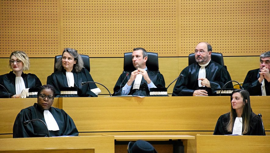 Éric Bramat (au centre), président du tribunal de grande instance, a souligné les bons chiffres de la justice en Aveyron