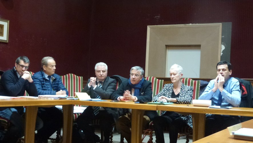 Les conseillers départementaux ont débattu de divers sujets avec les élus espalionnais.