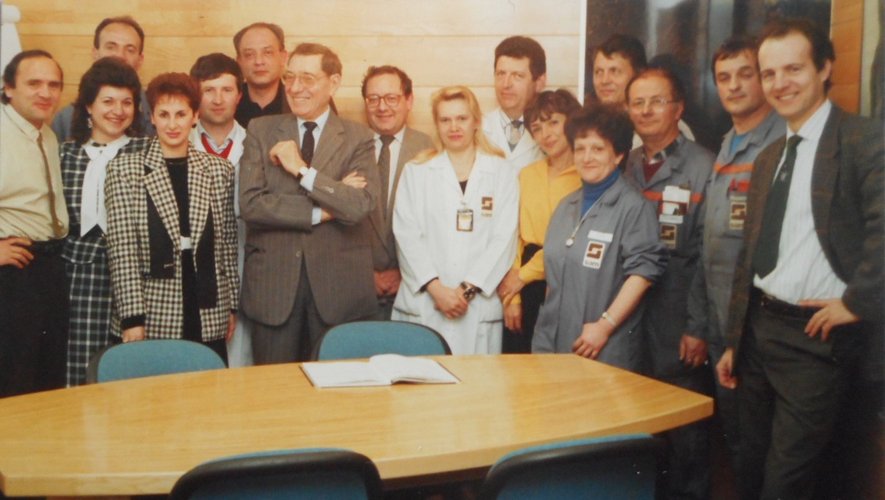 La direction et les cadres de la SAM à la fin des années 1980, avec au centre le directeur Pierre Hugot et le directeur de production M. Lorcha.