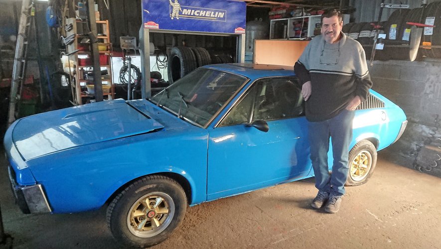 Christian Lacaze, qui a conservé aujourd’hui une activité de dépannage et de chauffeur particulier, consacre une grande partie de son temps aux vieilles voitures.