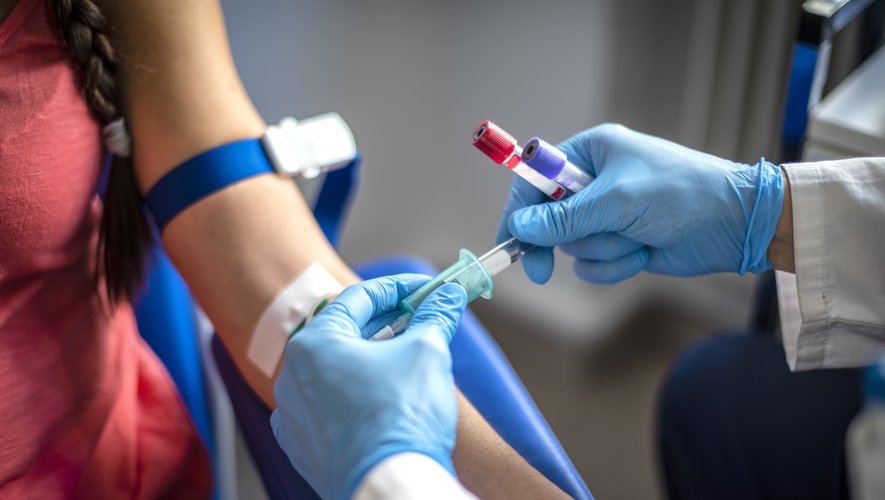 Le don de sang chez les adolescentes pourrait faire augmenter le risque de carence en fer selon les chercheurs.