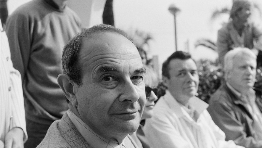US director Stanley Donen, one of the last Hollywood Golden Age stars, has died at the age of 94.