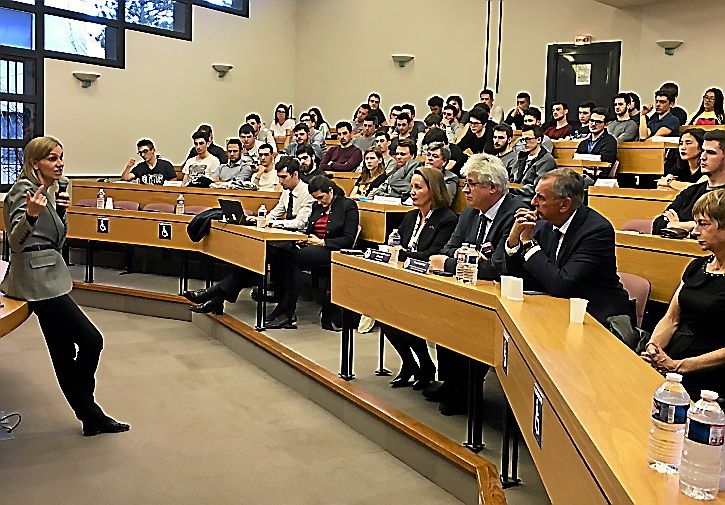 Les étudiants de l’EGC ont échangé avec Agnès Pannier-Runacher.
