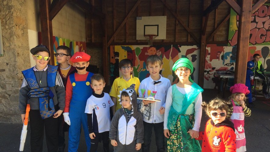 Les enfants étaient fiers de leurs costumes !