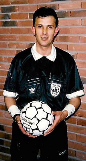 Bernard Saules avait acquis le fameux écusson international d’arbitre de football en 1995.