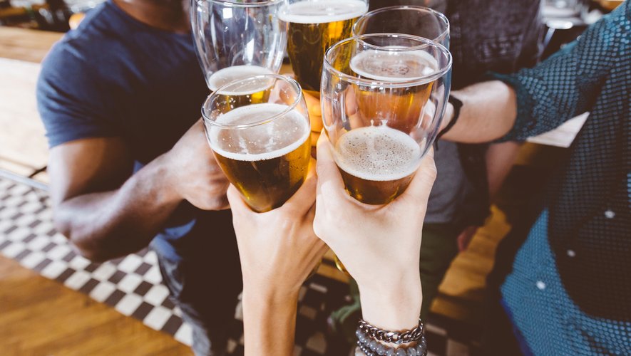 Binge Drinking : trop boire pendant l'adolescence peut entraîner des problèmes d'anxiété à l'âge adulte.
