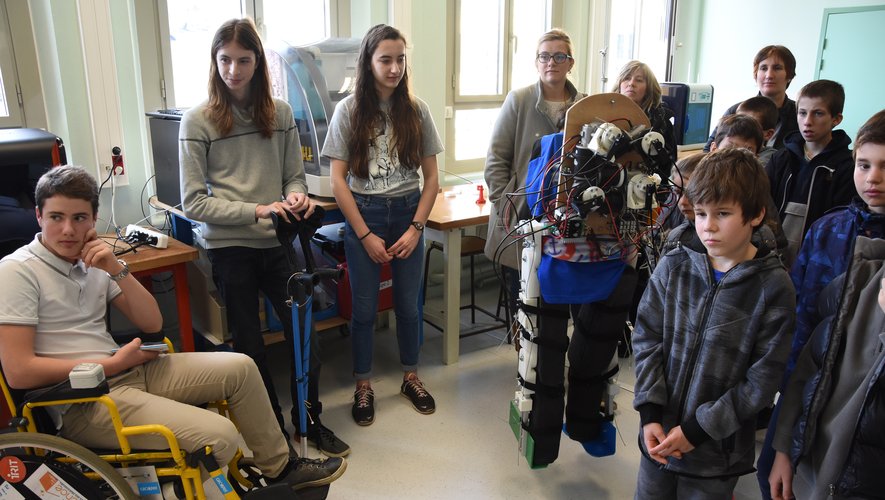 Le fauteuil roulant connecté a été présenté aux futurs élèves.